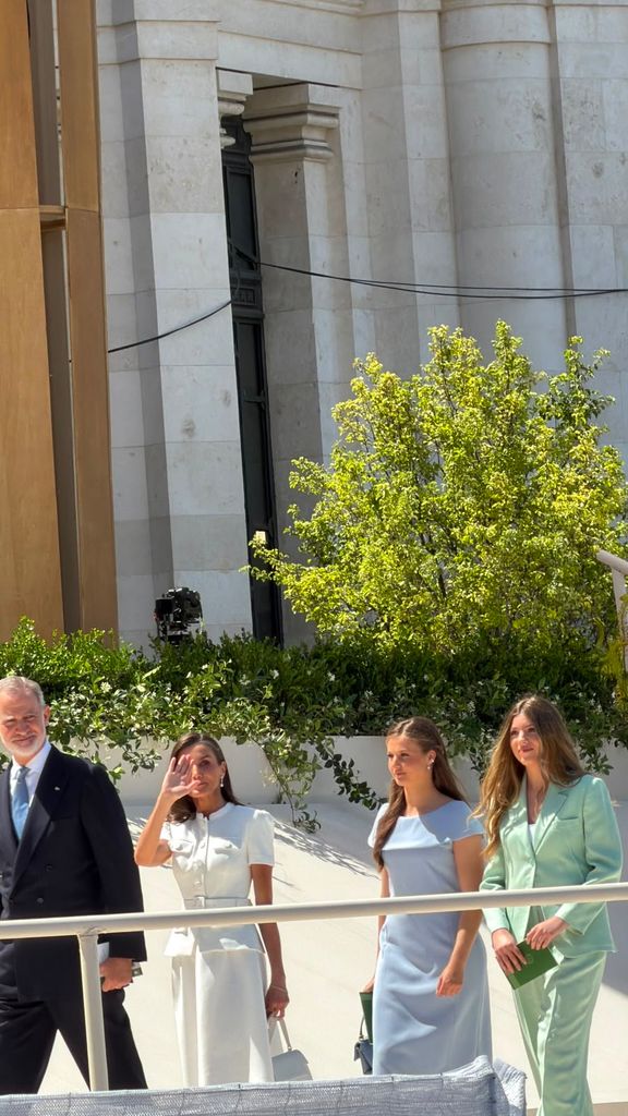 Los Reyes, la Princesa y la Infanta abandonan la misa de Cibeles