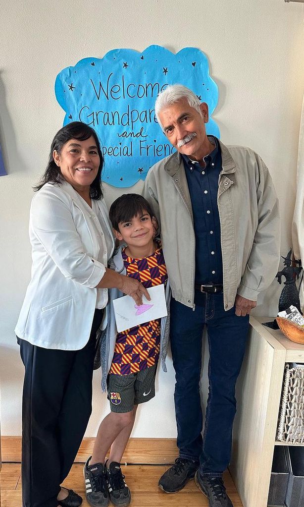 Padres de Alejandra Espinoza con Matteo