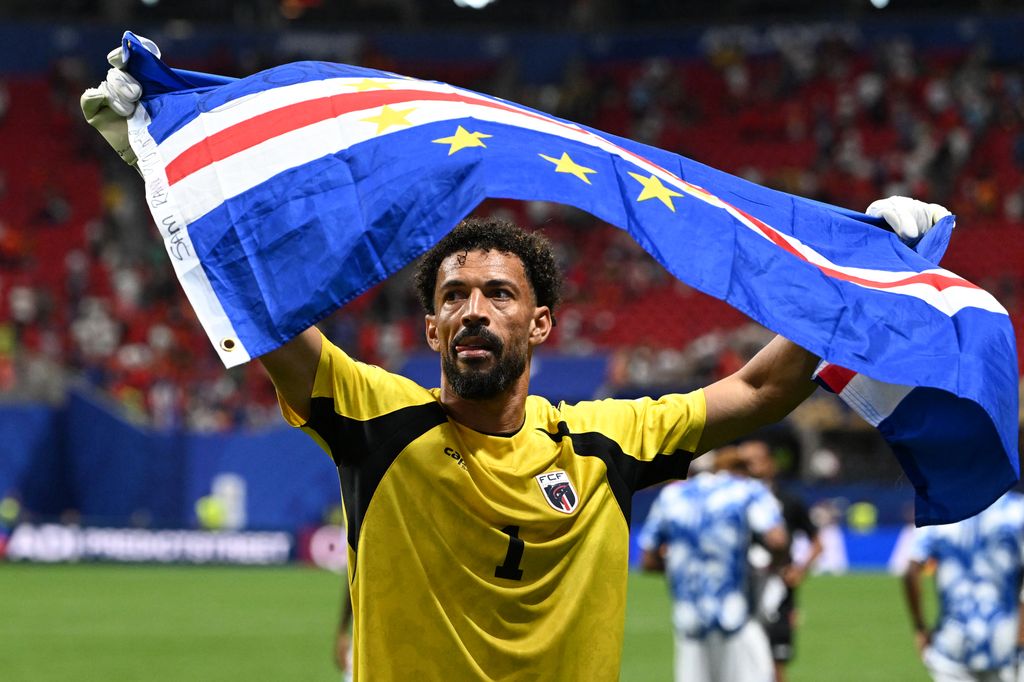'Vozinha' ha hecho historia con Cabo Verde, luego de defender con intensidad su portería ante España en la Fase de Grupos.