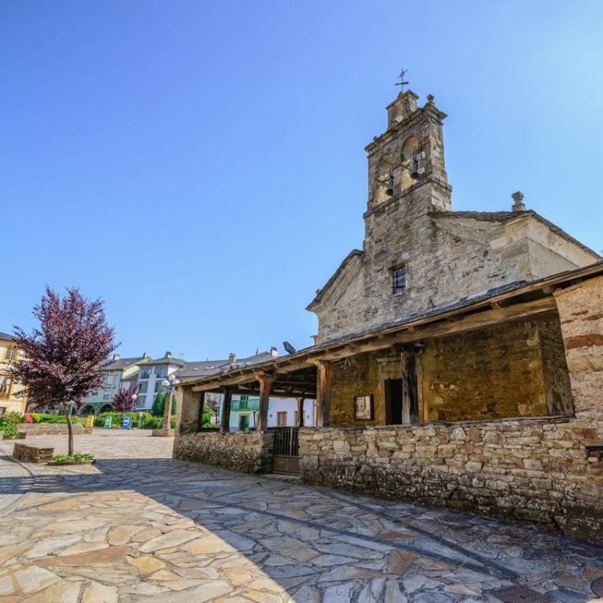 Iglesia de San Martín de Oscos.