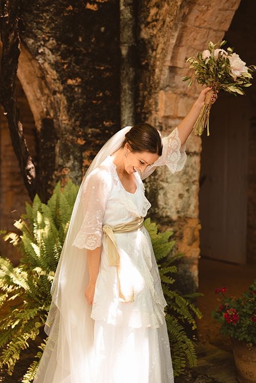 Vestido de novia sencillo y ligero para verano