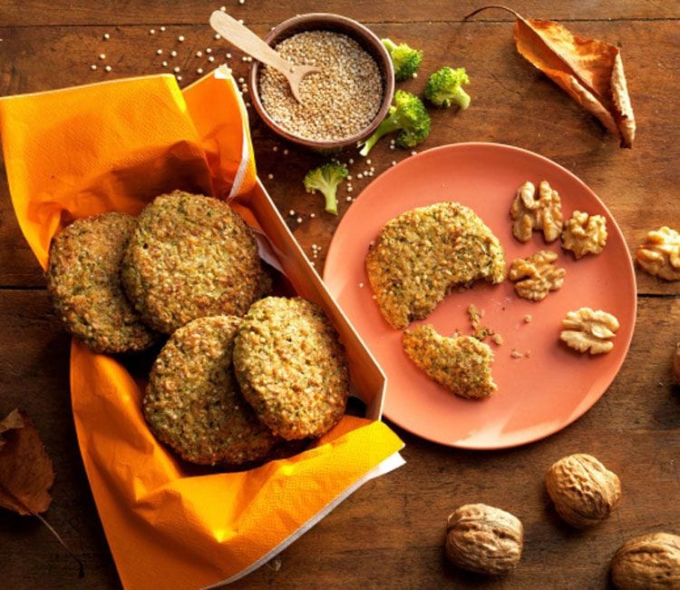 Tortitas de quinoa, queso y nueces