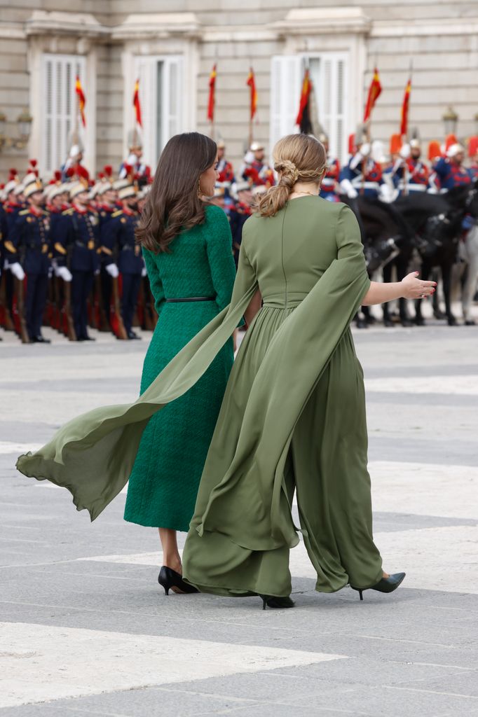 
Las inesperadas conexiones de Stéphanie de Luxemburgo con el estilo de la reina Letizia en su primera visita a España como Gran Duquesa