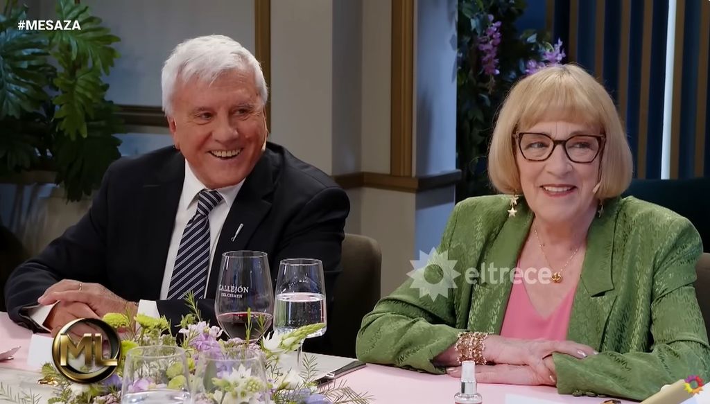 Carmen Maura en el programa argentino Mesaza, presentado por Mirtha Legrand