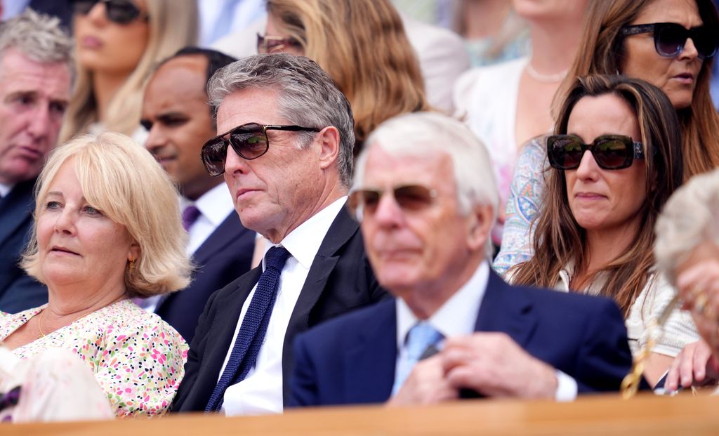 Hugh Grant y Anna Elisabet Eberstein