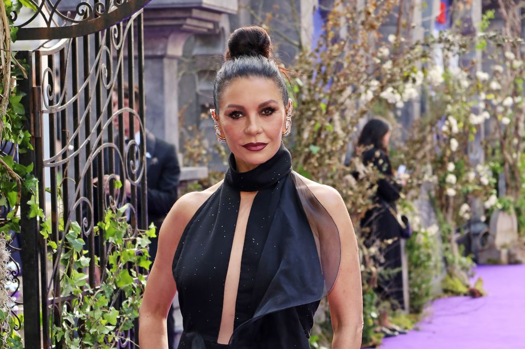  Catherine Zeta-Jones en la premier de Wednesday 