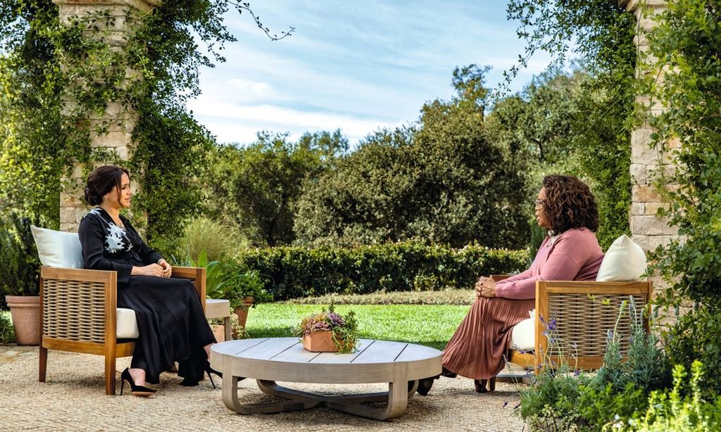 HOLA 3998 Entrevista Meghan Markle y el príncipe Harry