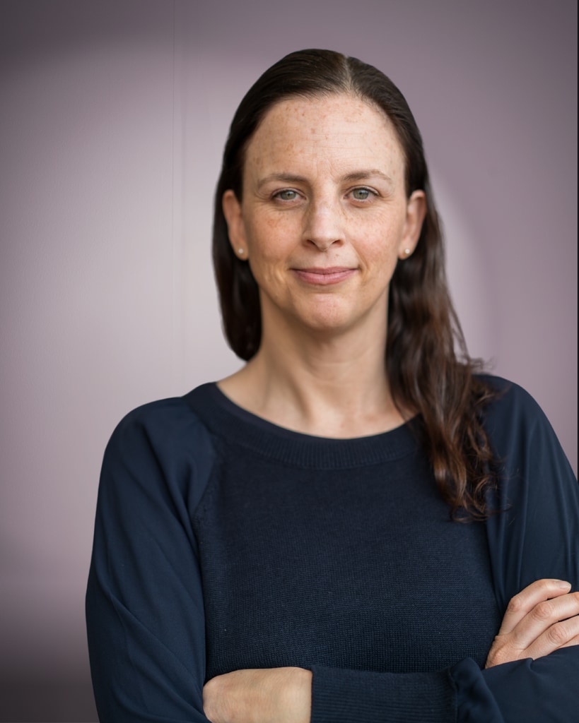 FORMA es curada por Cecilia León de la Barra. 