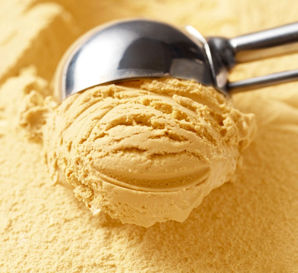 En el mercado podemos encontrar sin dificultad sacabolas de distintos tamaños para preparar helados en casa.