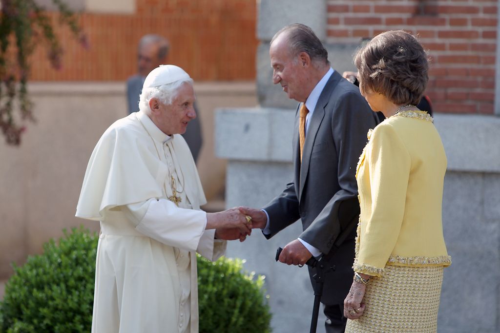 Los reyes Juan Carlos y Sofía en 20011 con el Papa Benedico XVI
