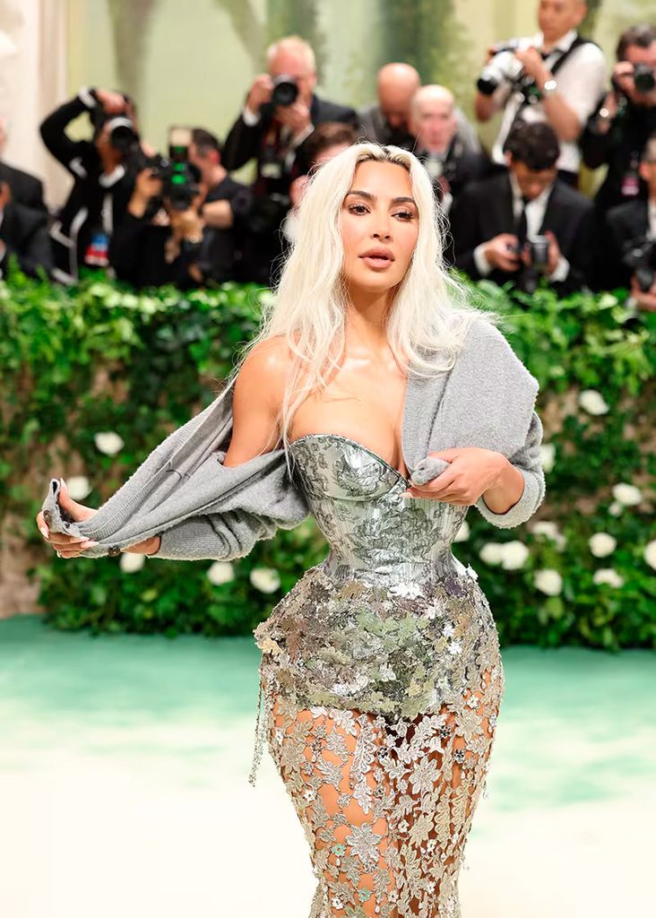 El polémico detalle en el look de Kim Kardashian que pasó desapercibido en la MET Gala