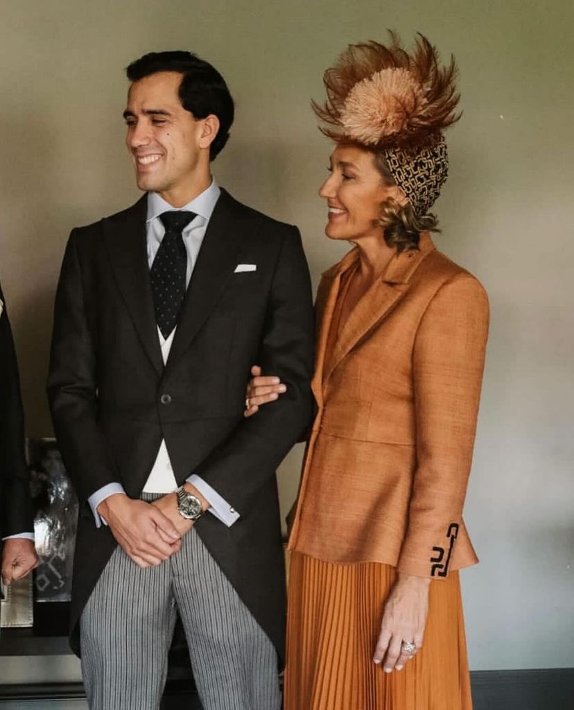 Tocados de madrina de boda de otoño diadema turbante