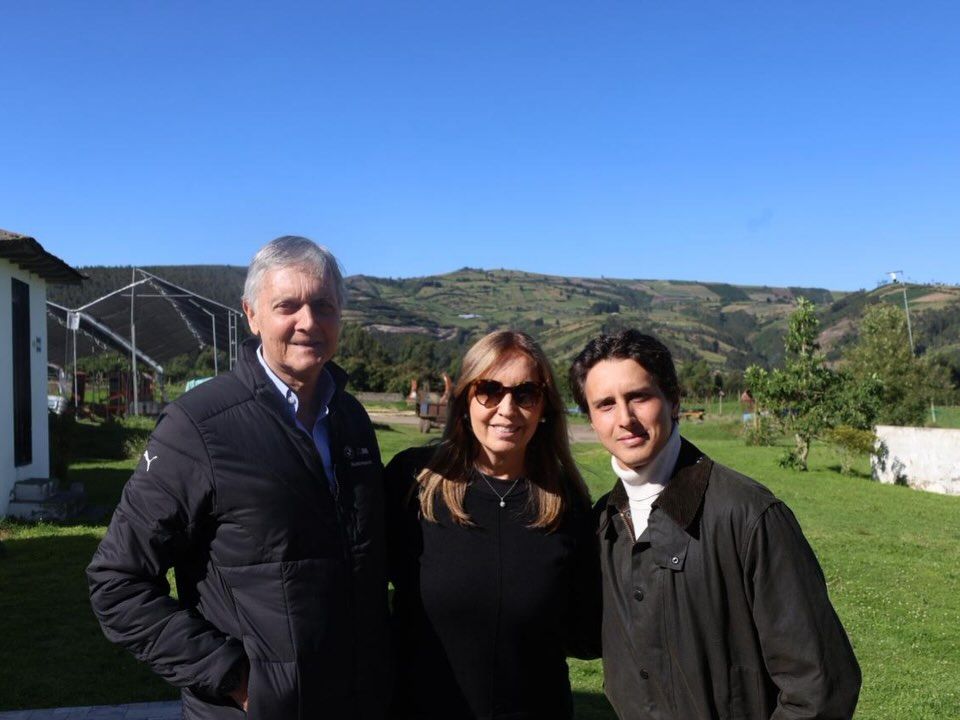 Andrés Roca Rey con sus padres