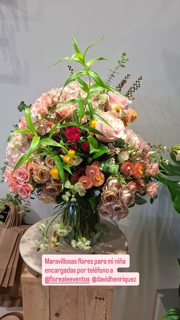 El ramo de flores que le ha enviado Cari a su hija