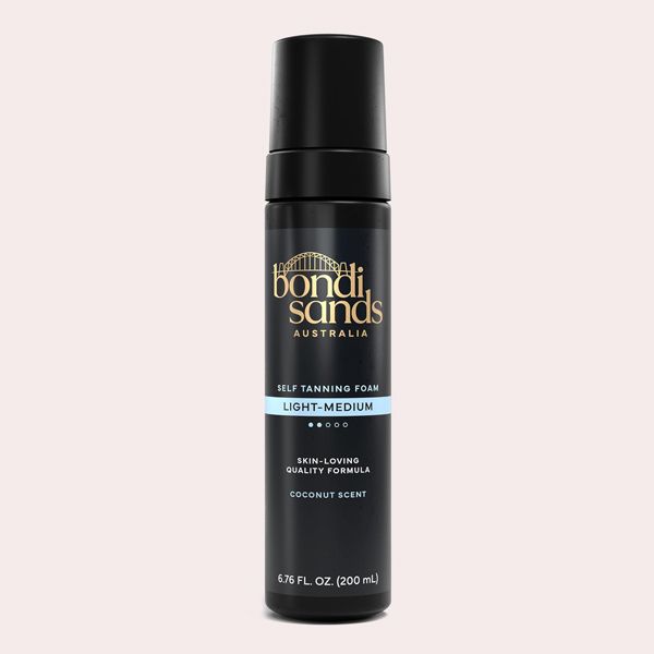Bondi Sands - Salon Quality Self Tanning Foam for Smooth, Natural Bronzed Skin - Light/Medium