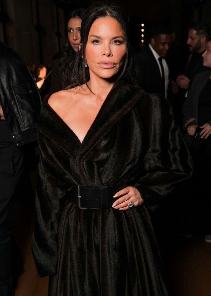 Lauren Sánchez en el desfile de Balenciaga en París