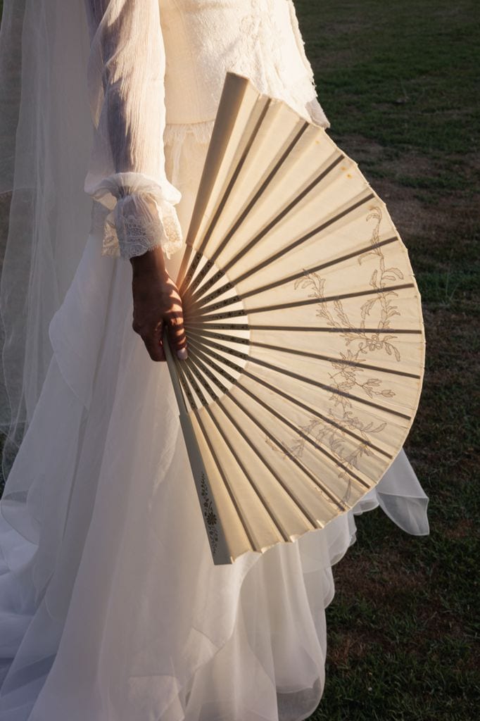 Abanico bordado para novias
