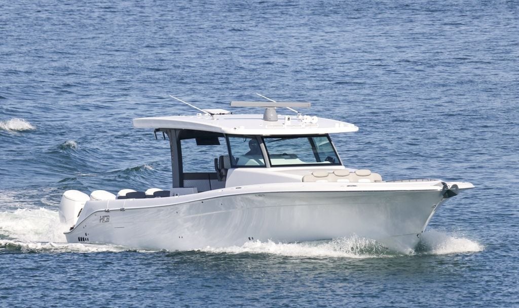 El yate en el que ha estado navegando Enrique Iglesias