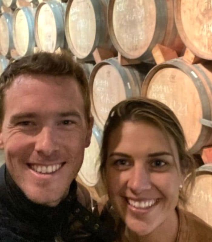 Rohan Dennis posa con su mujer 