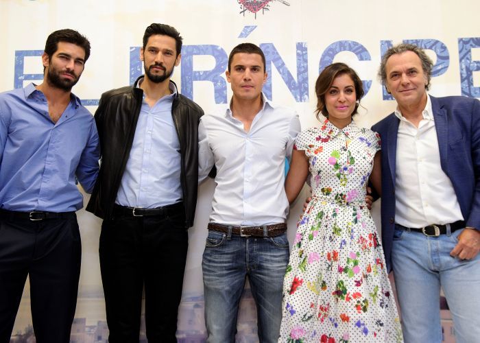 Rubén Cortada, Álex González, Hiba Abouk y José Coronado