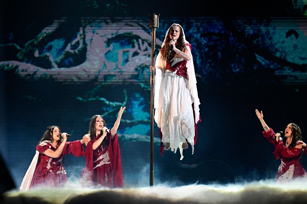 El grupo croata Lelek, representante de Croacia con la canción Andromeda, durante la primera semifinal de Eurovisión 2026 en Viena