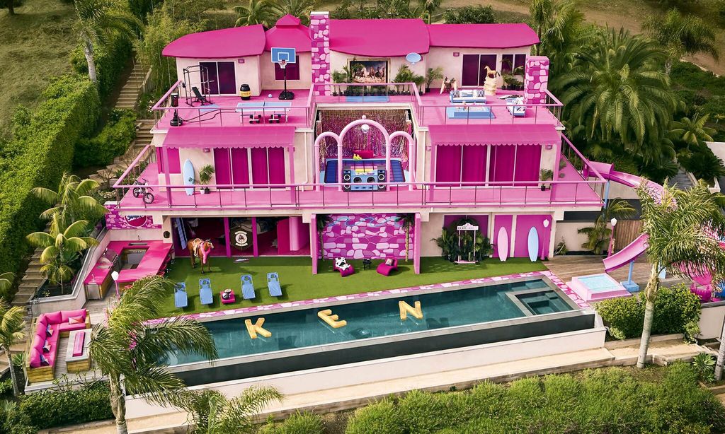 HOLA4120 MUNDO SINGULAR. CASA DE BARBIE EN MALIBÚ