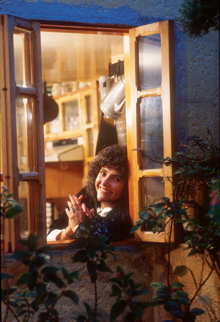 Laura Esquivel descubrió el gusto y la pasión por escribir desde muy joven