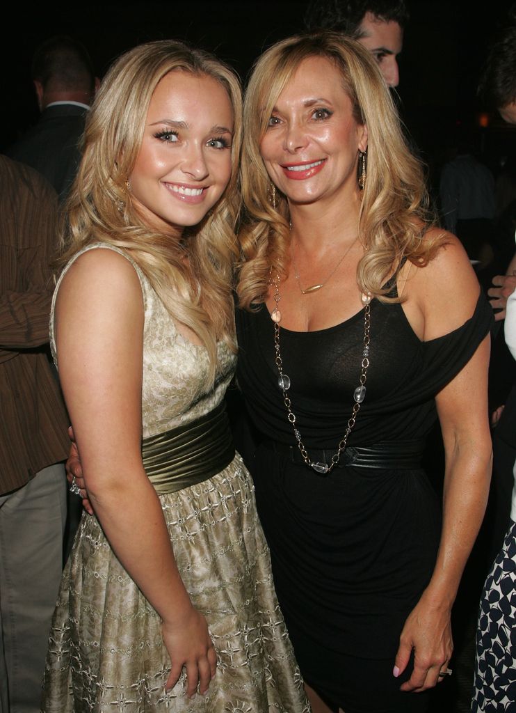 Hayden Panettiere rompió la relación laboral con su madre mientras estaba en la serie de 'Heroes'.