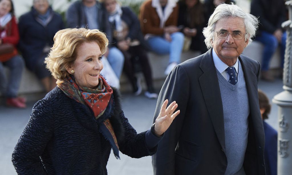 Esperanza Aguirre junto a su marido, Fernando Ramírez de Haro