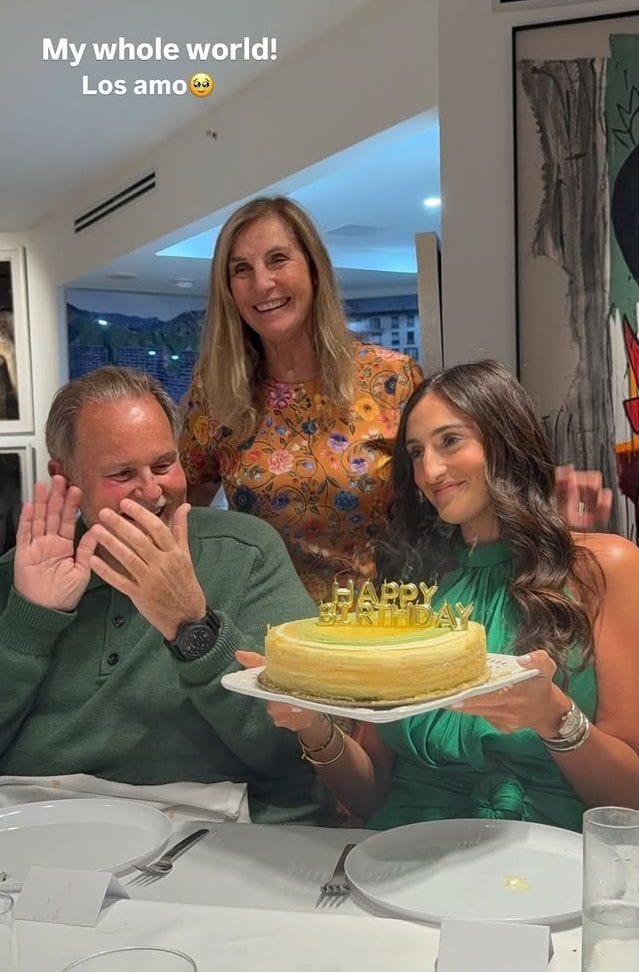 Cobijada por el amor de sus padres, Mia de Molina tuvo un festejo inolvidable.