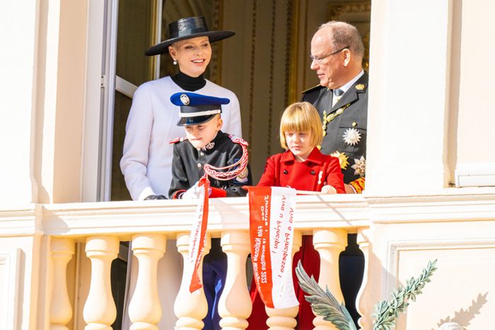 Alberto y Charlene de Mónaco con sus hijos en el Día Nacional