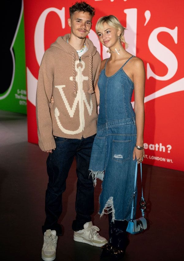 Mia Regan y Romeo Beckham