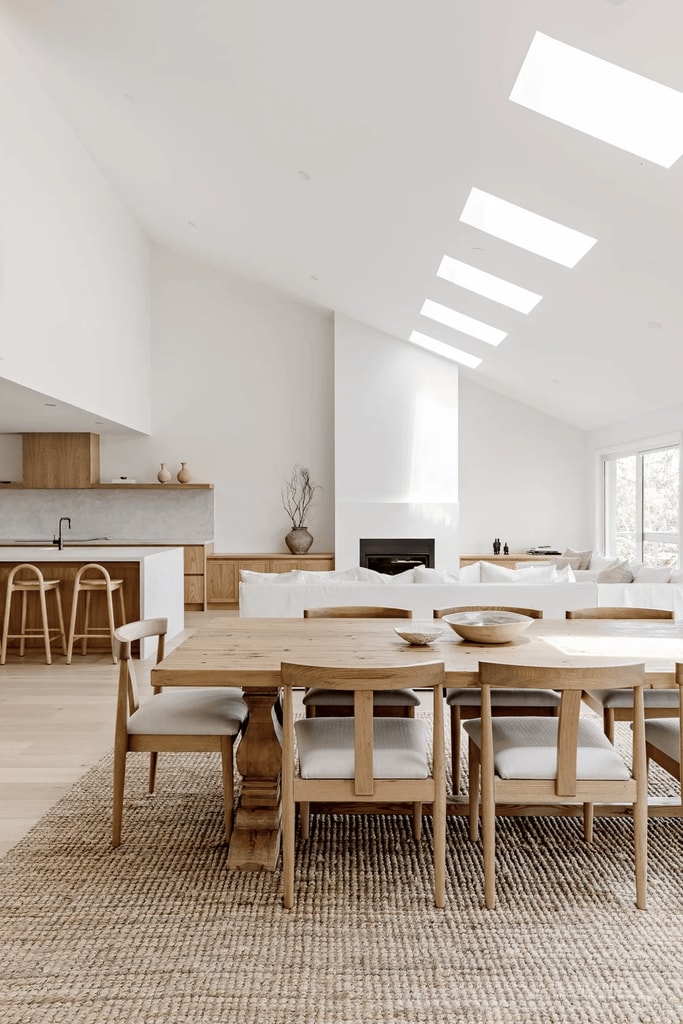 Espacio diáfano con comedor
