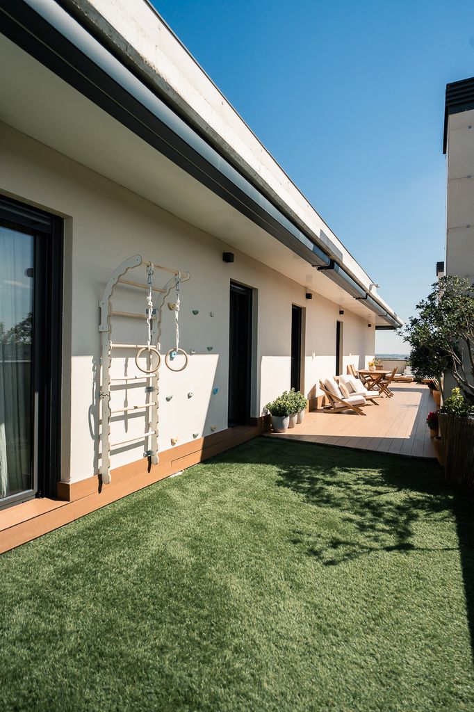 Terraza del ático de @Patriwhitehouse, el rincón con la zona lúdica