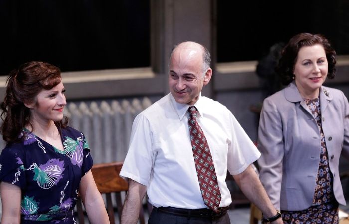 Ned Eisenberg  en el teatro 