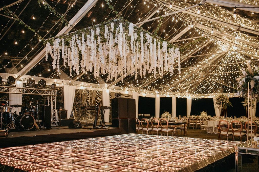 Iluminación de bodas cortinas de luces noche