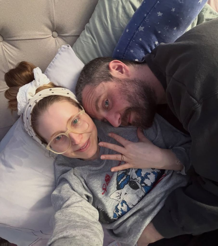Jessie Cave anuncia su compromiso con Alfie Brown