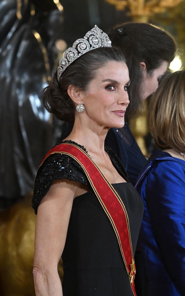 Doña Letizia, con al tiara Cartier este miércoles en el Palacio Real