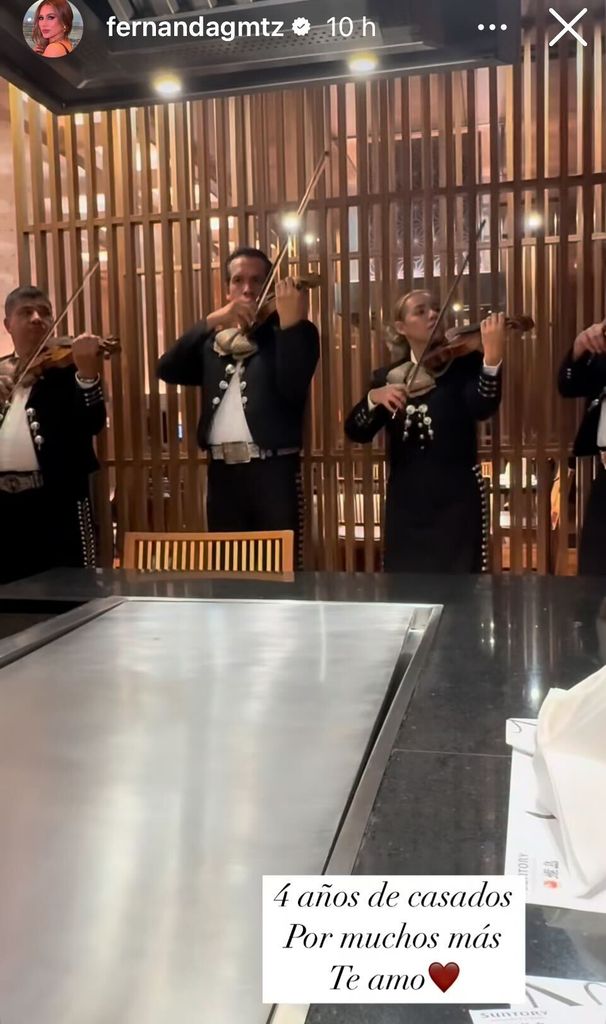 Fernanda Gómez y el Canelo celebraron con mariachi su aniversario