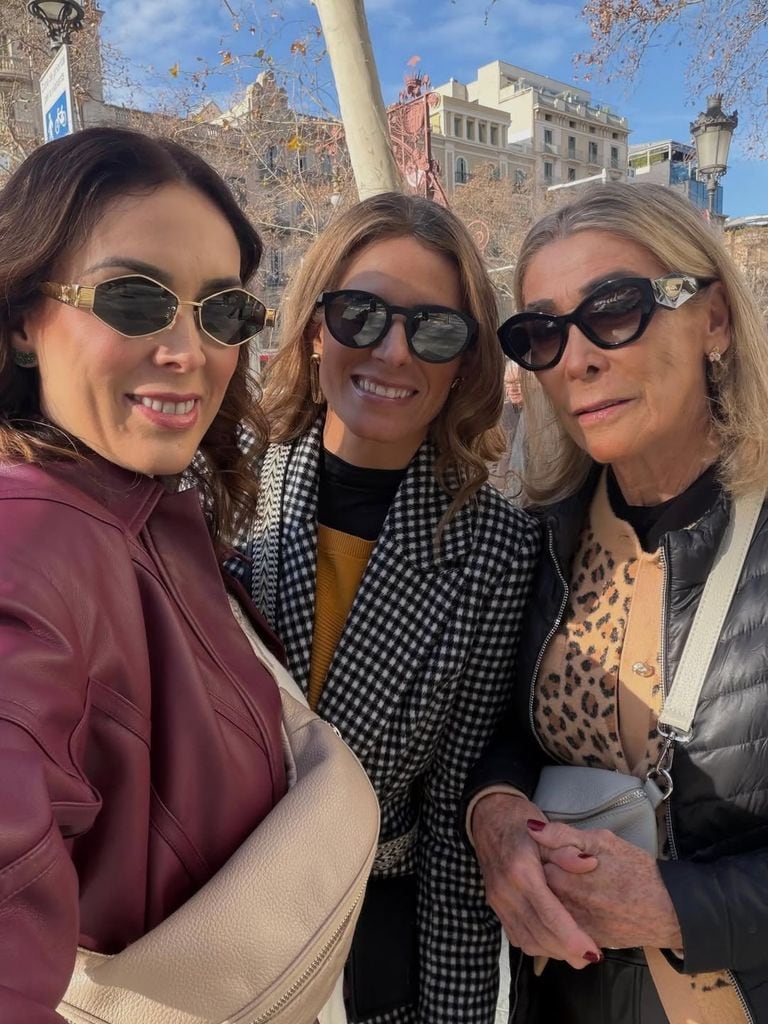 Es la primera vez que Jacky hace un viaje junto a su hermana y su mamá