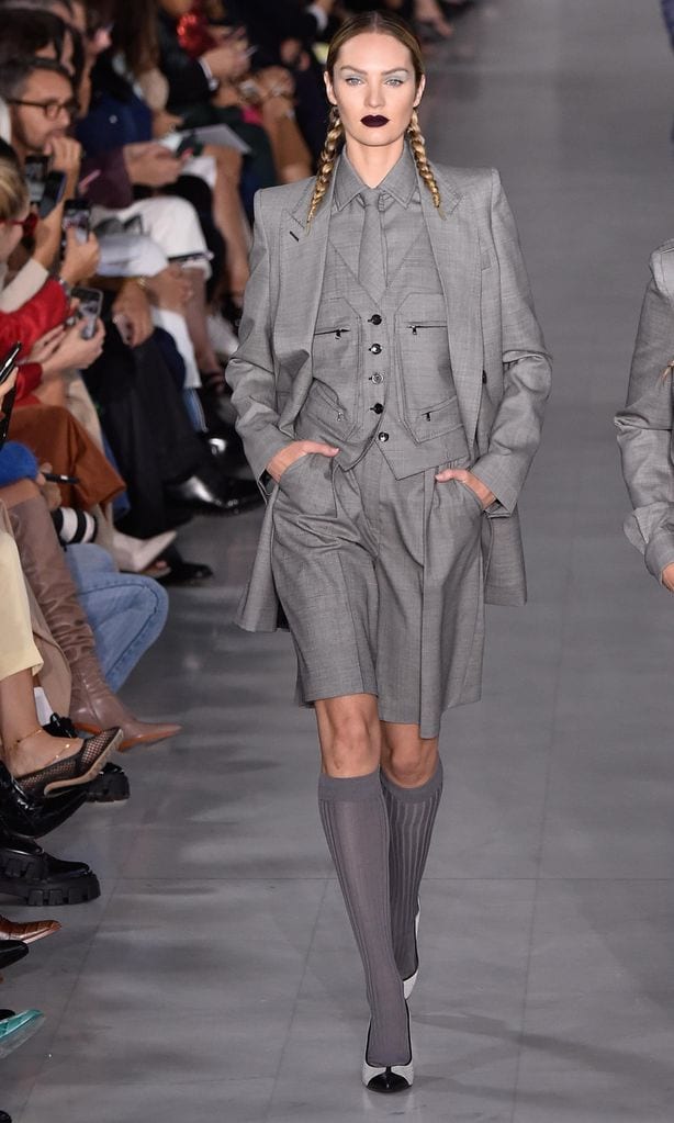 look monocrom tico de traje y corbata de la colecci n primavera verano 2020 de max mara