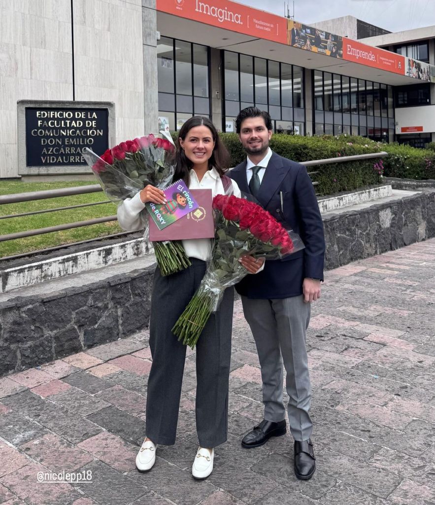 Nicole y su hermano Alejandro Peña.