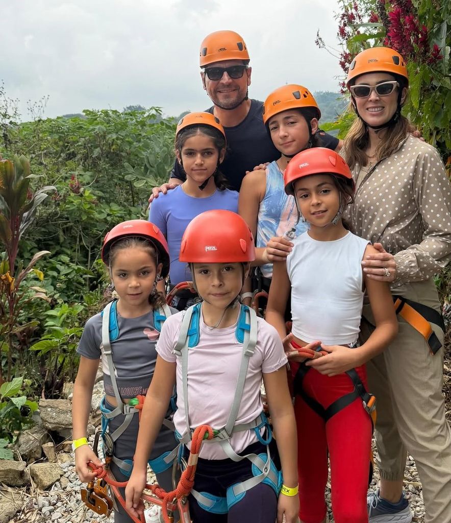 Como primera parada, los Fuentes Bracamontes visitaron la cascada de Tamul.