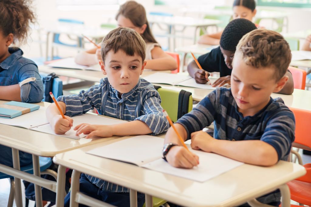 Niños en clase