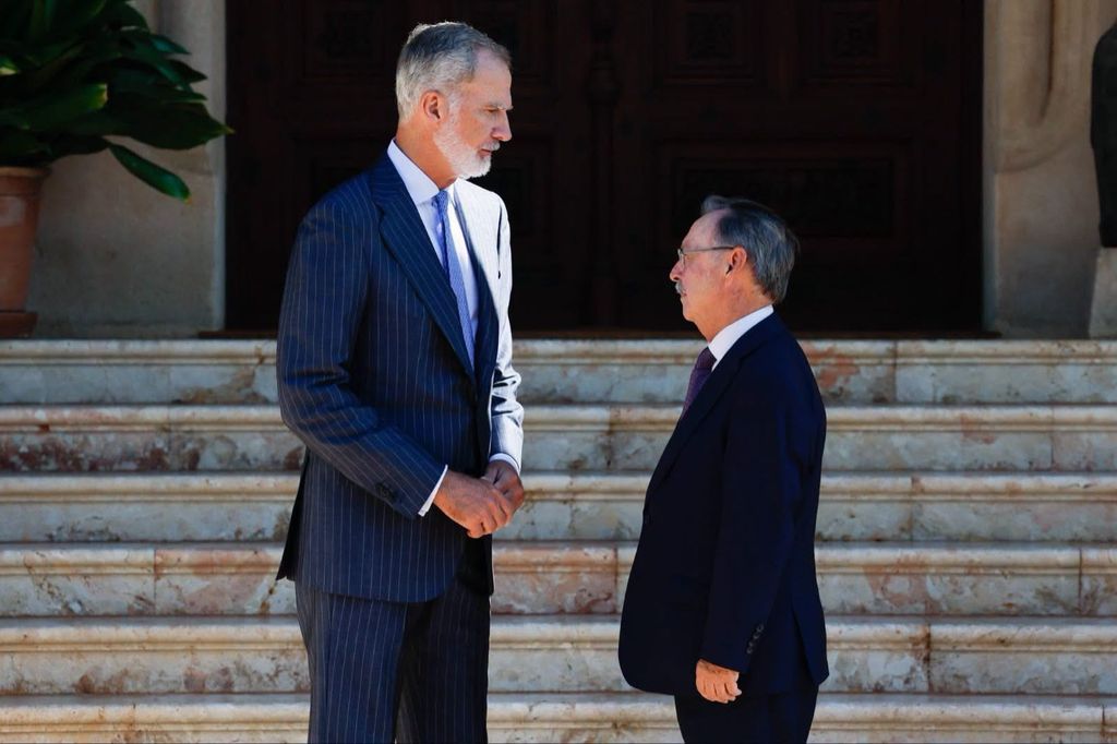 Juan Jesús Vivas, presidente de Ceuta junto al rey Felipe VI