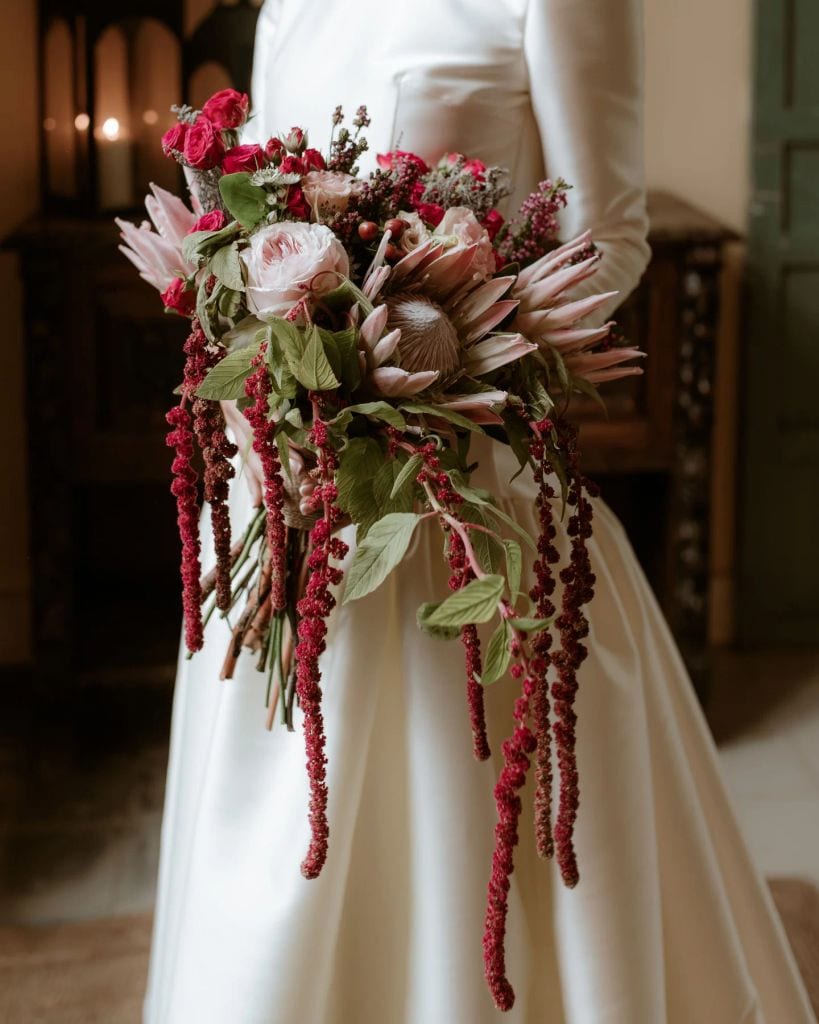 Ramos de novia protagonistas con colores protea