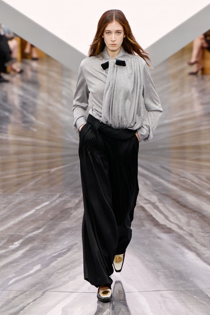 Sunday Rose en el desfile de Dior en Paris Fashion Week el 1 de octubre de 2025