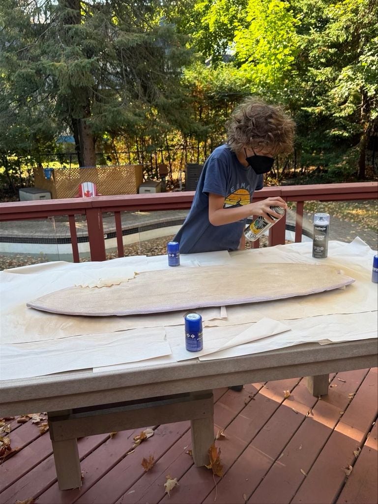 Hadrien, el hijo menor de Justin Trudeau, puso manos a la obra.