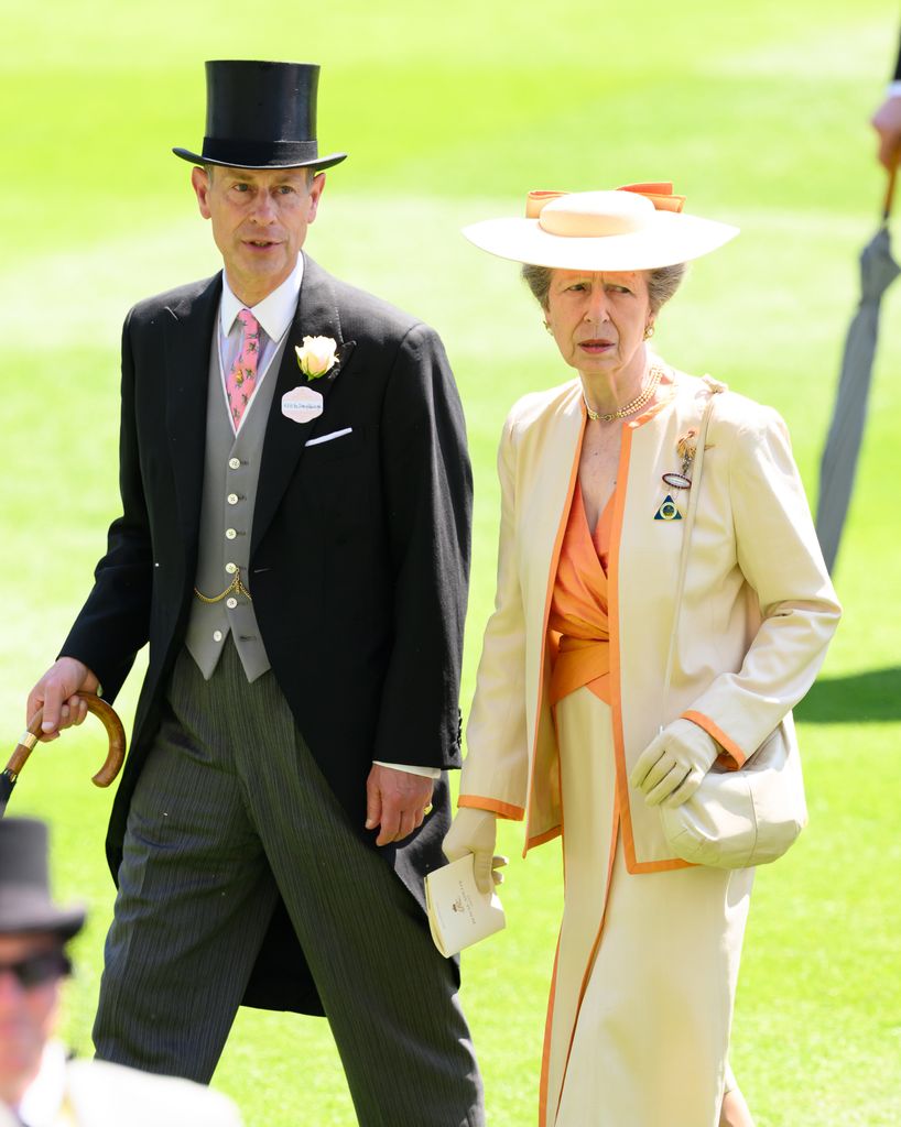 El príncipe Eduardo y la princesa Ana aparentemente sí han tenido contacto con su hermano Andrés Mountbatten-Windsor.