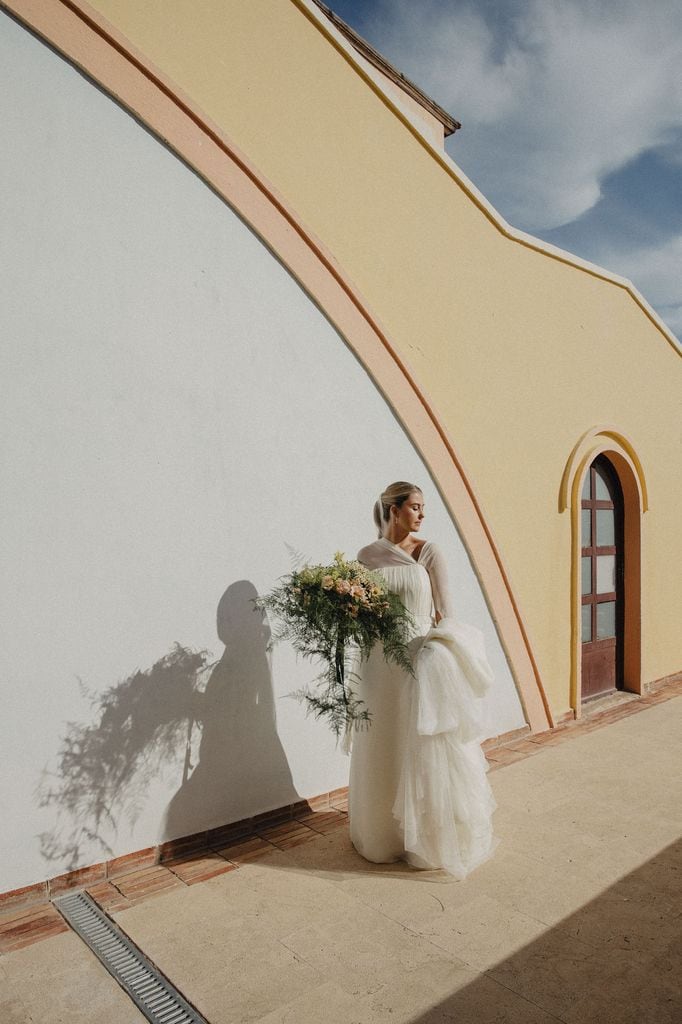Vestido de novia con cuerpo plisado Navascués